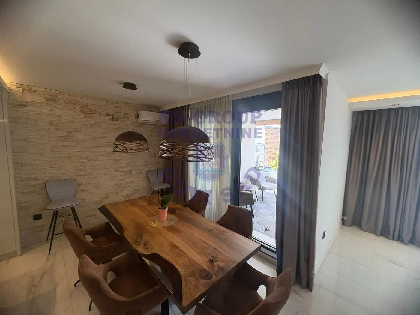 stan na prodaju Novi Sad 130m2 551483
