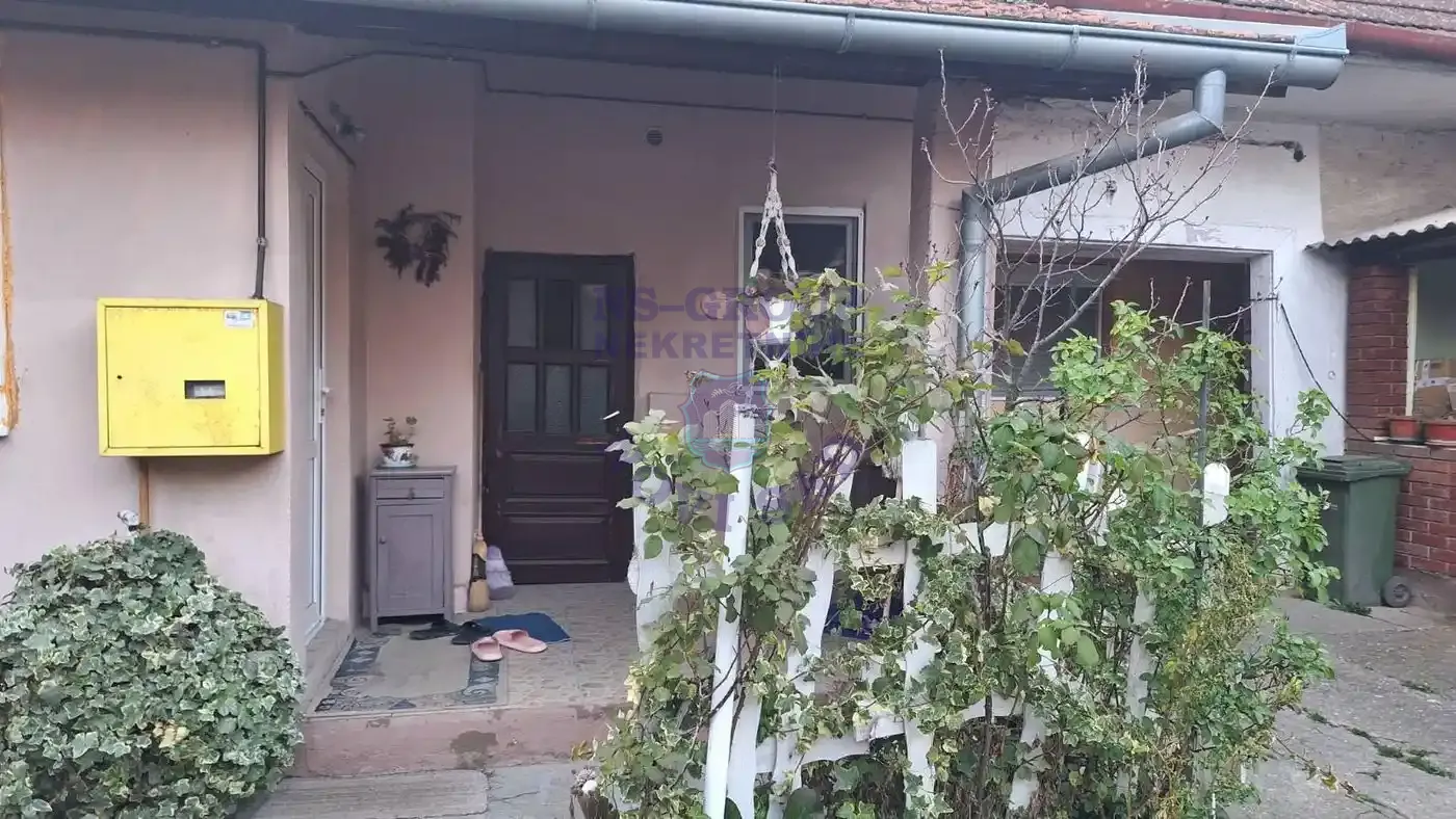 kuca na prodaju Petrovaradin 100m2 551615