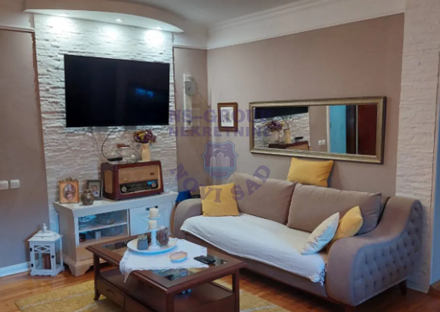 stan na prodaju Novi Sad, 67m2 552685