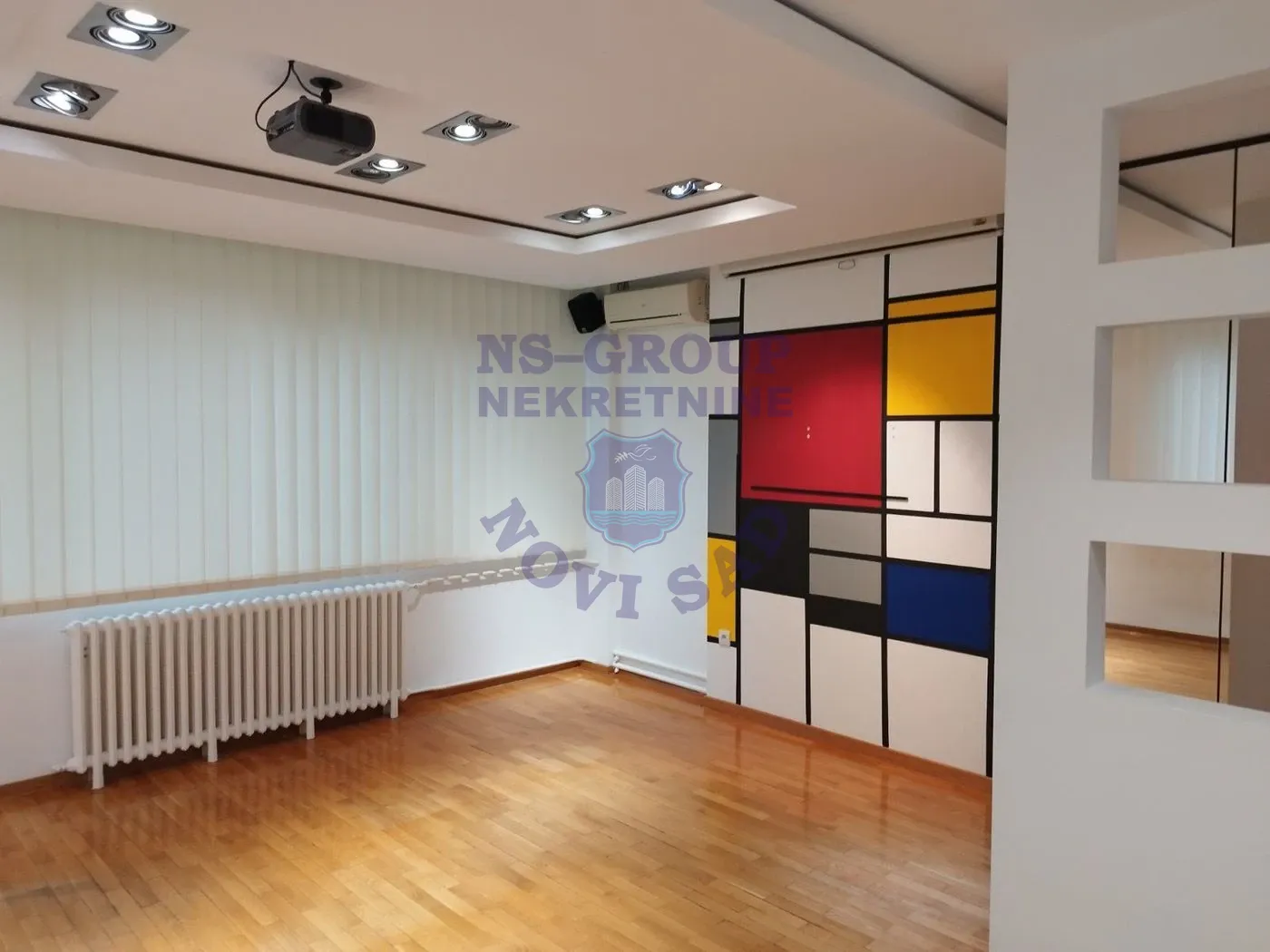 lokal na prodaju Novi Sad 270m2 552768