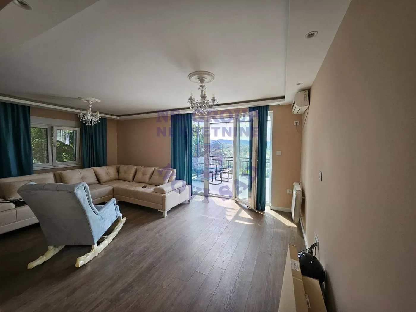 kuca na prodaju Sremska Kamenica, 337m2 553300