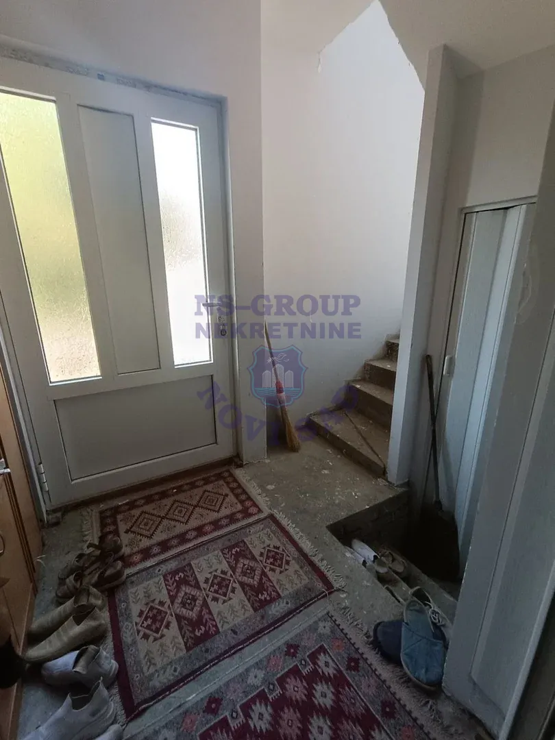 kuca na prodaju Novi Sad 196m2 553638