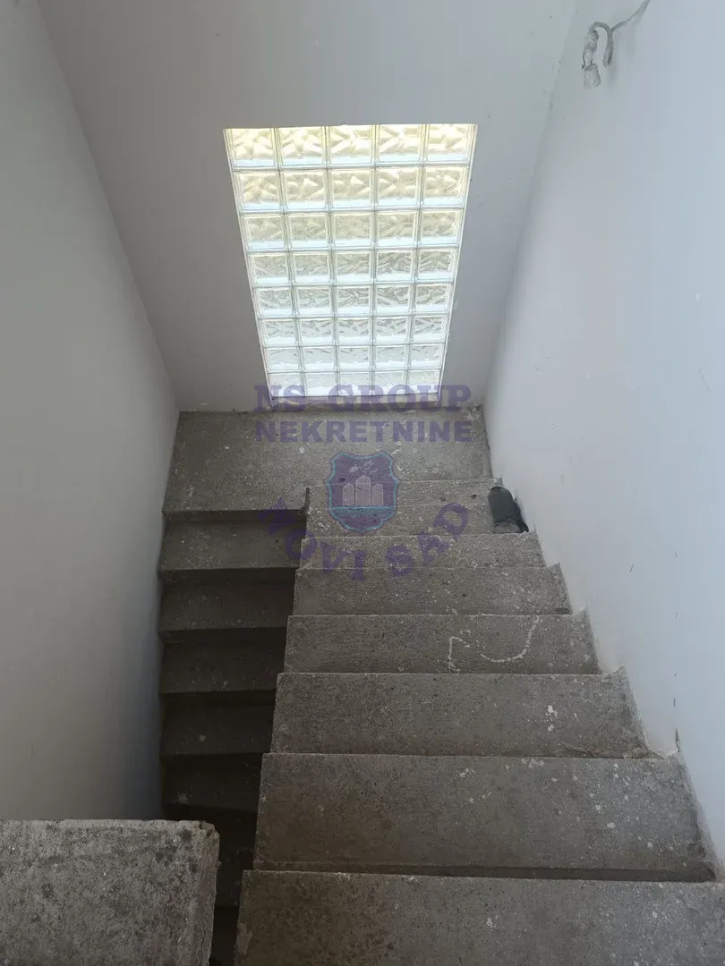 kuca na prodaju Novi Sad 196m2 553638