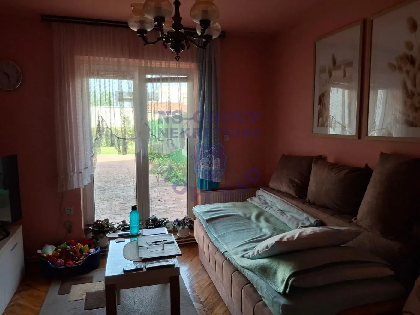 kuca na prodaju Sremska Kamenica 220m2 553783
