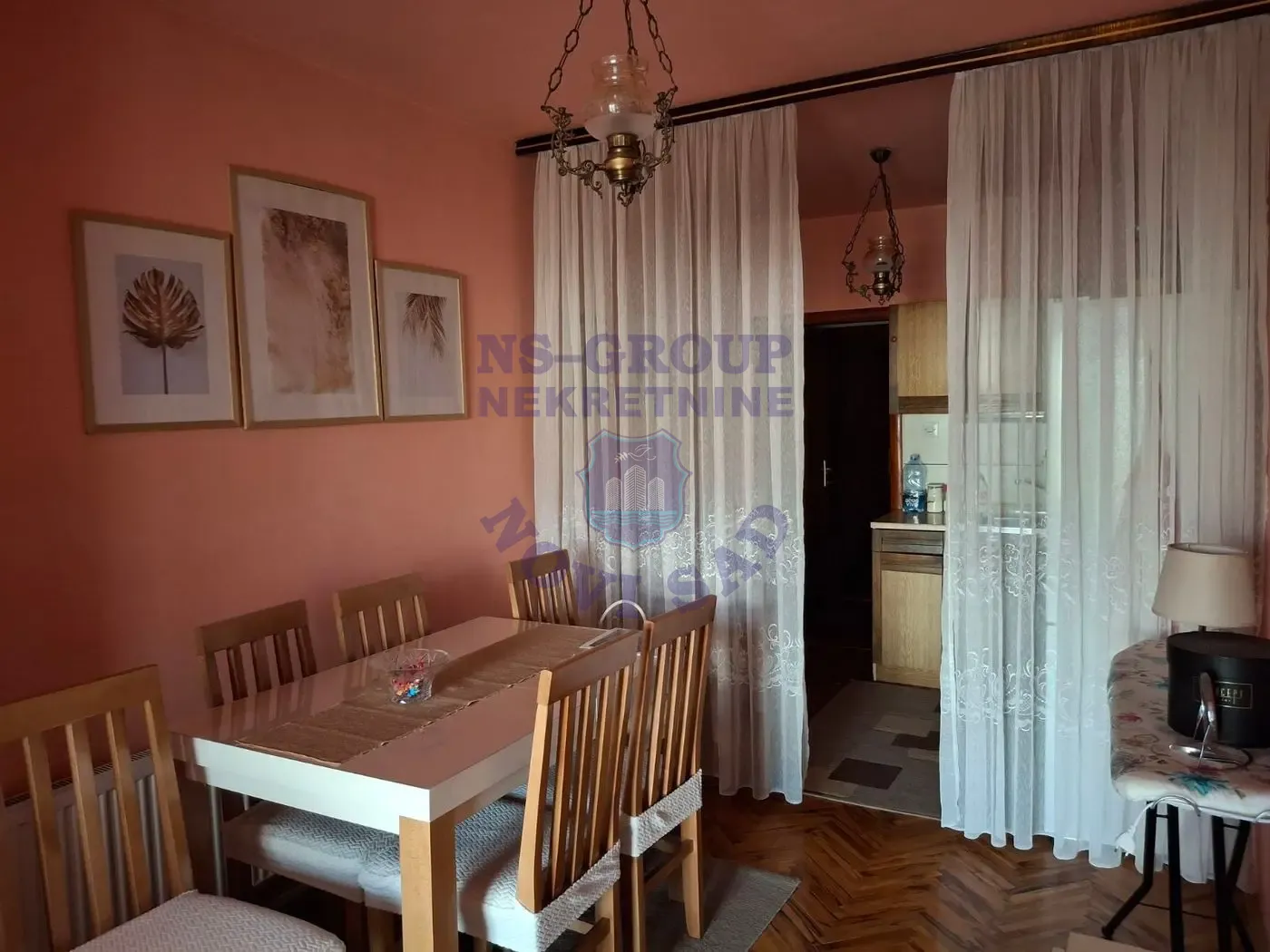 kuca na prodaju Sremska Kamenica 220m2 553783