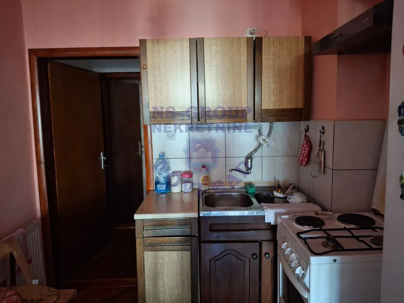 kuca na prodaju Sremska Kamenica 220m2 553783