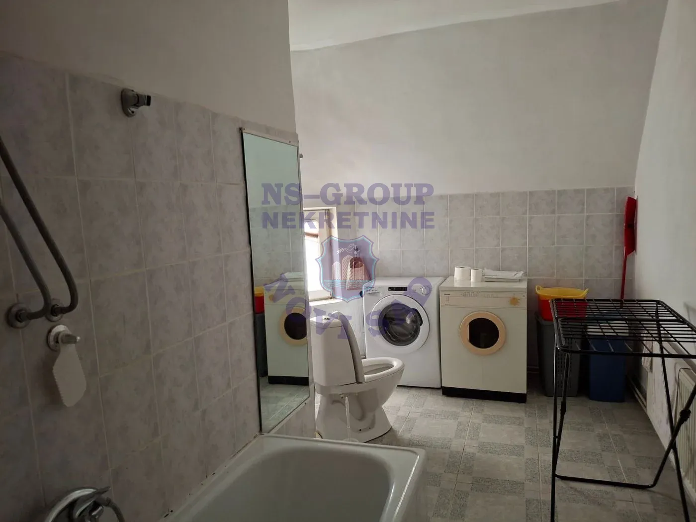 kuca na prodaju Sremska Kamenica 220m2 553783