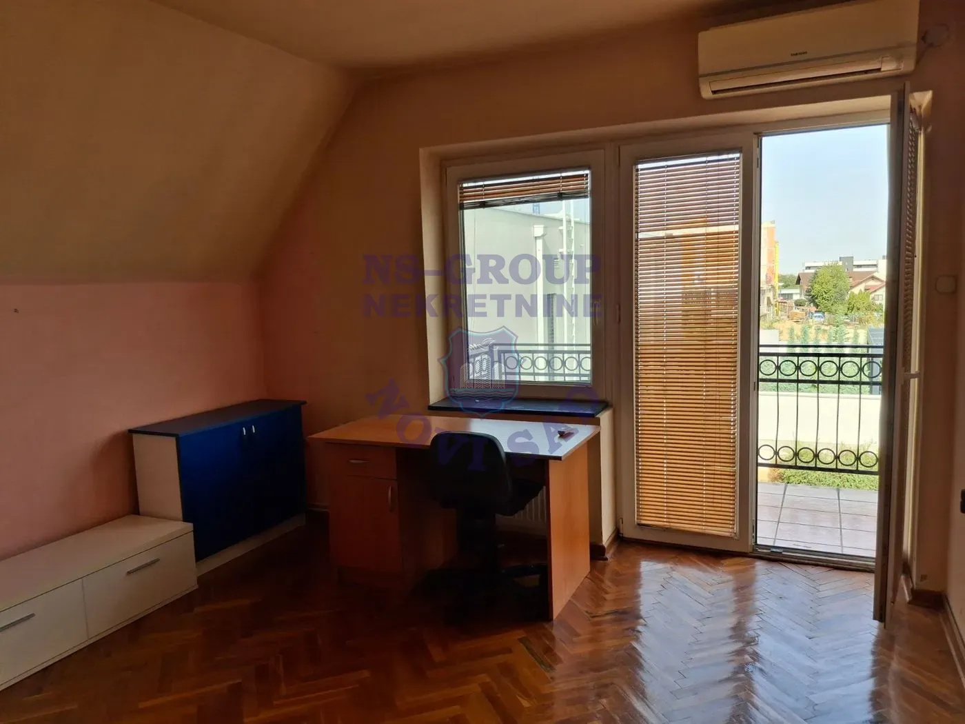 kuca na prodaju Sremska Kamenica 220m2 553783