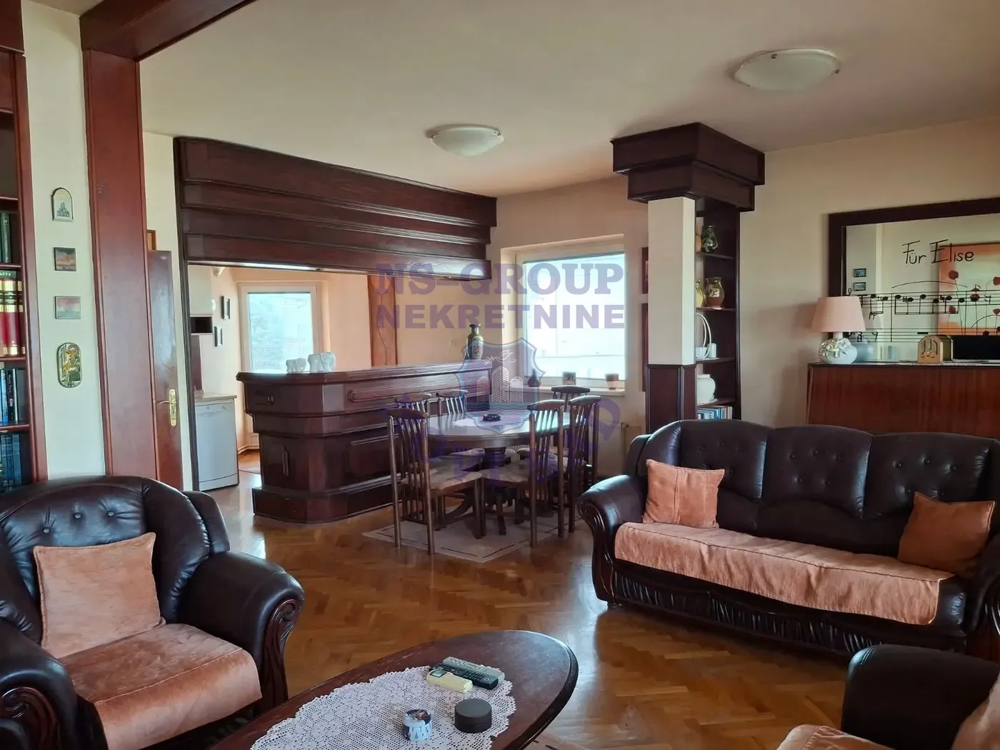 kuca na prodaju Sremska Kamenica 220m2 553783