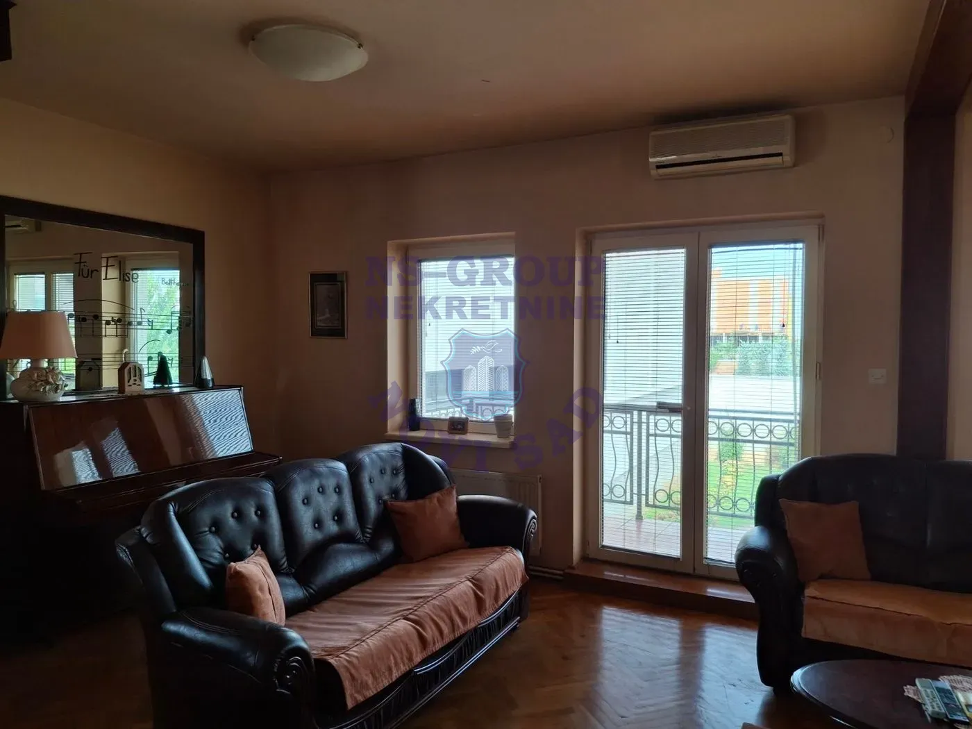 kuca na prodaju Sremska Kamenica 220m2 553783