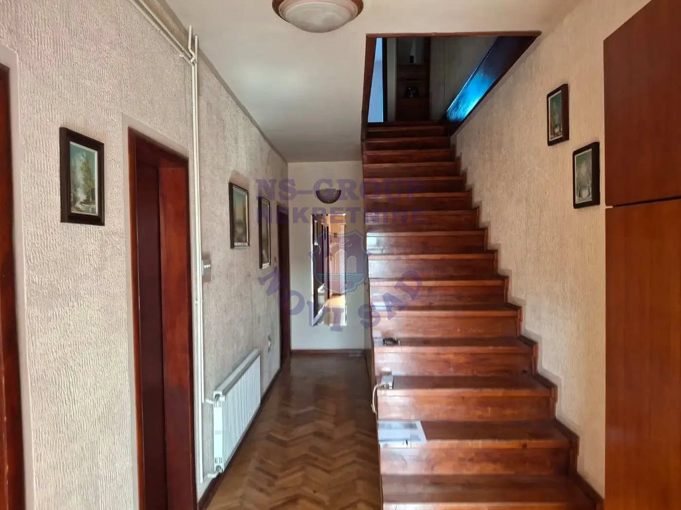 kuca na prodaju Sremska Kamenica 220m2 553783