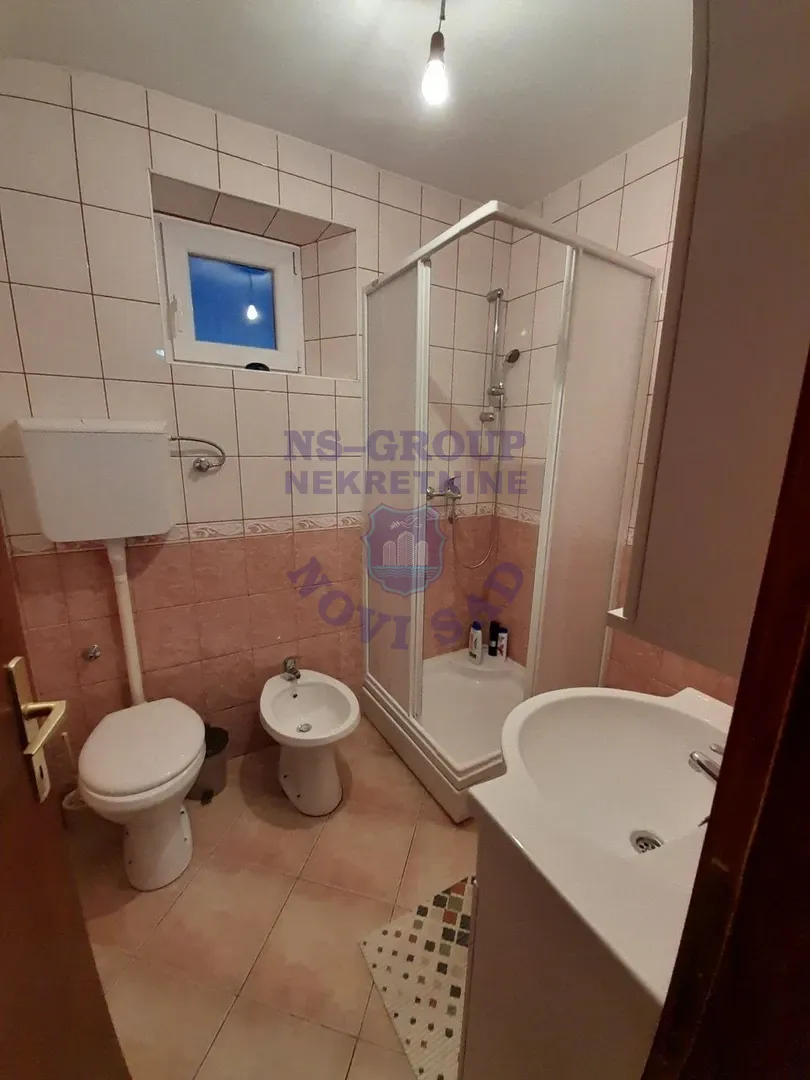 kuca na prodaju Veternik 234m2 554046