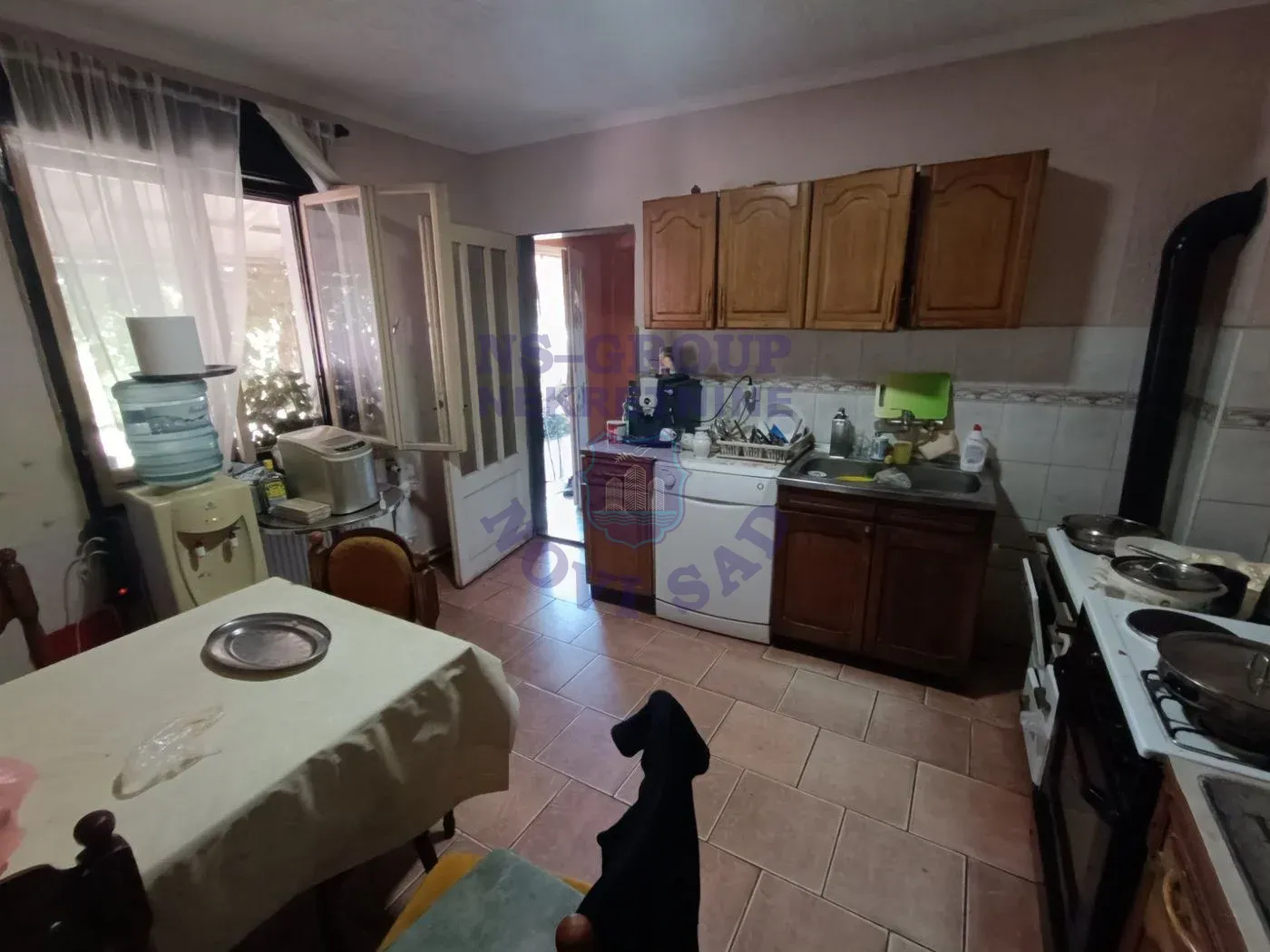 kuca na prodaju Futog 275m2 554749