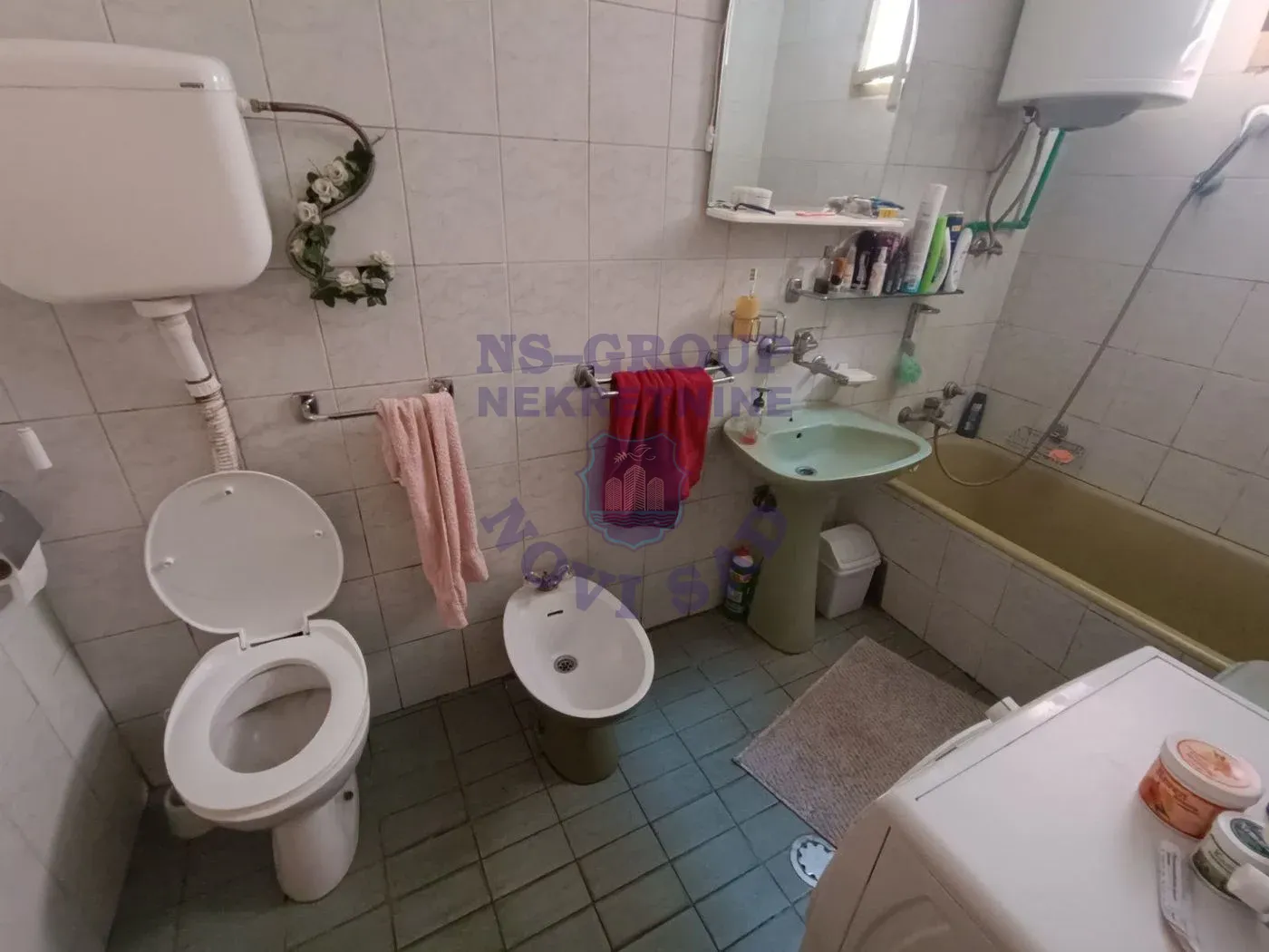 kuca na prodaju Futog 275m2 554749