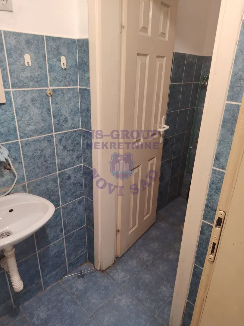 lokal za izdavanje Novi Sad 139m2 12922