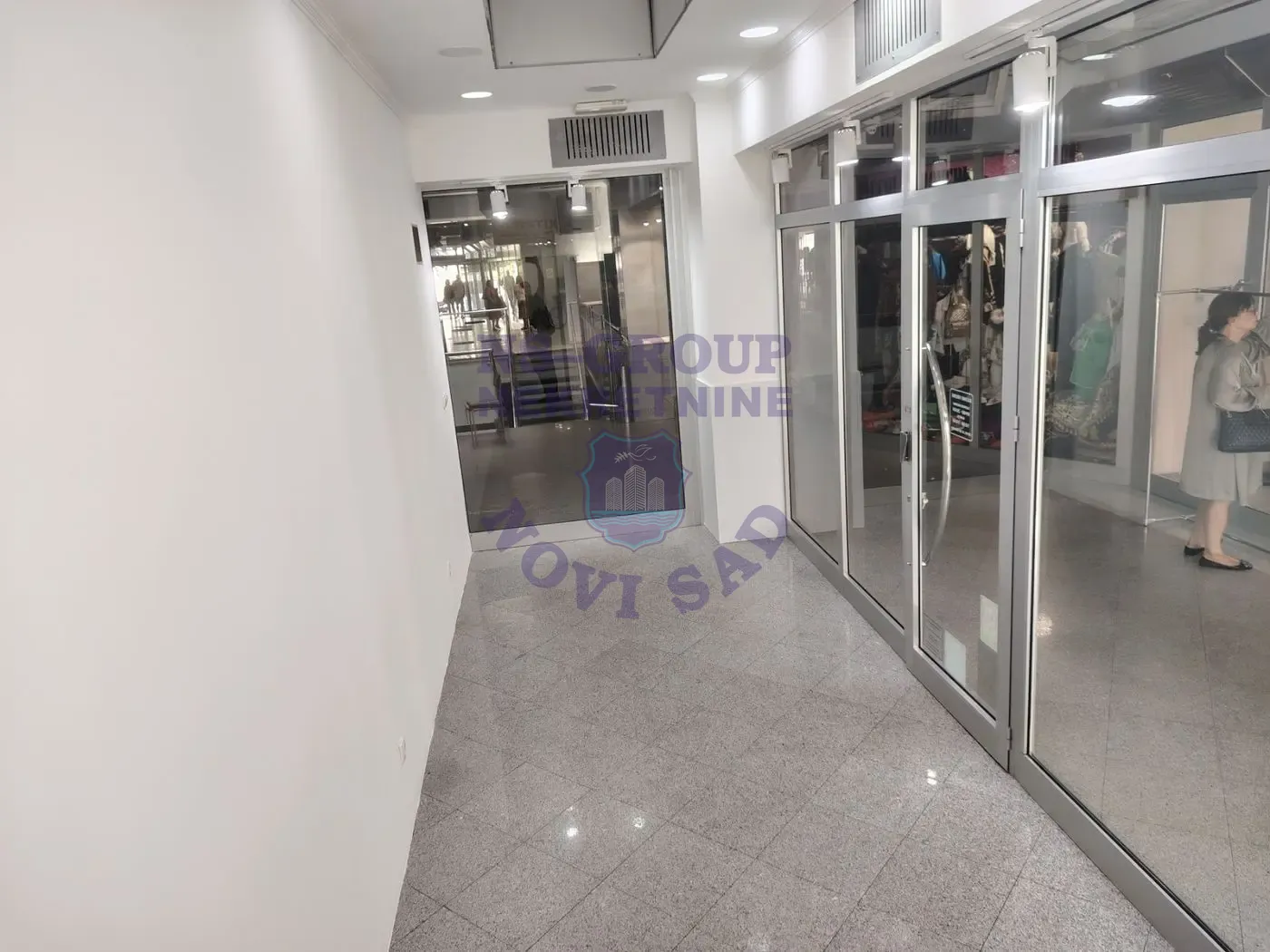 lokal za izdavanje Novi Sad 18m2 14562