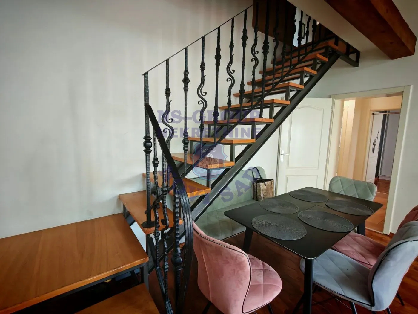 stan na prodaju Novi Sad 129m2 555481