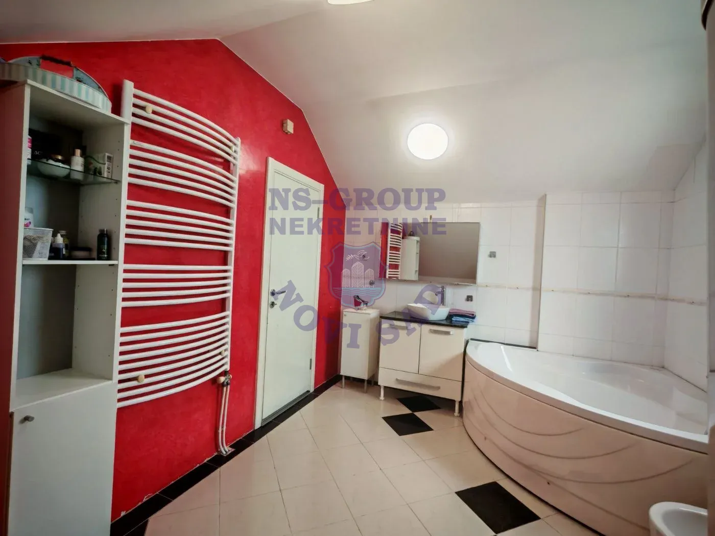 stan na prodaju Novi Sad 129m2 555481