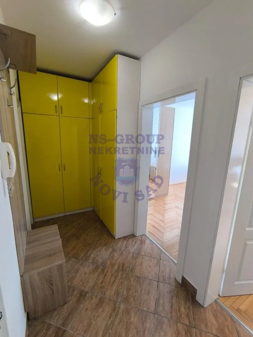 stan na prodaju Novi Sad 50m2 555420