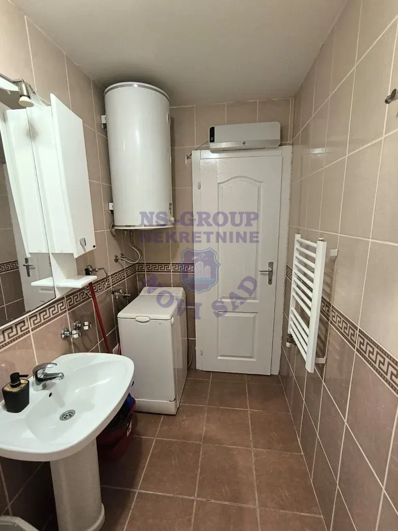 stan na prodaju Novi Sad 50m2 555420