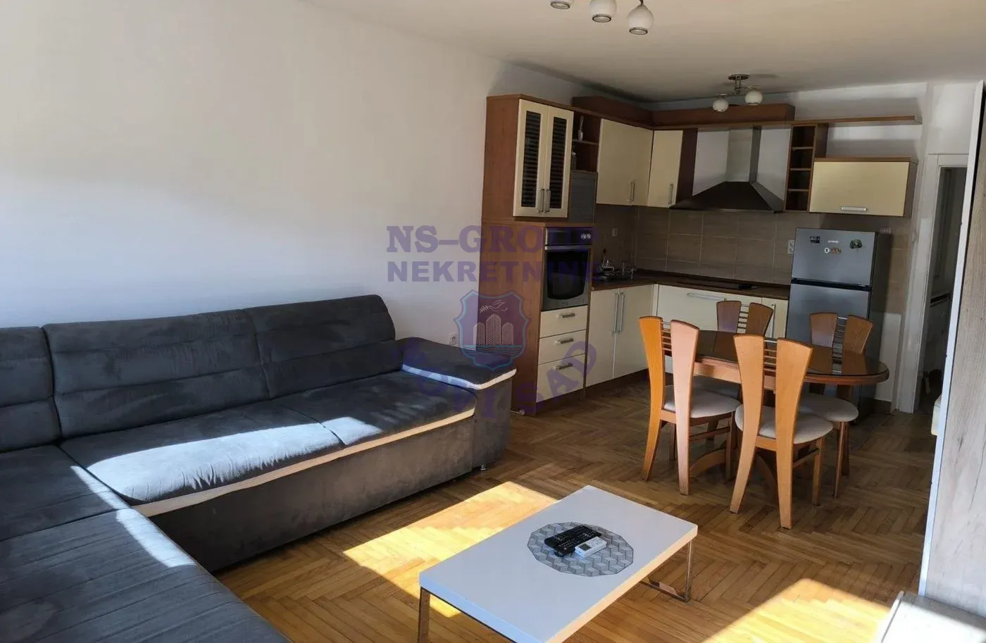 stan na prodaju Novi Sad 50m2 555420