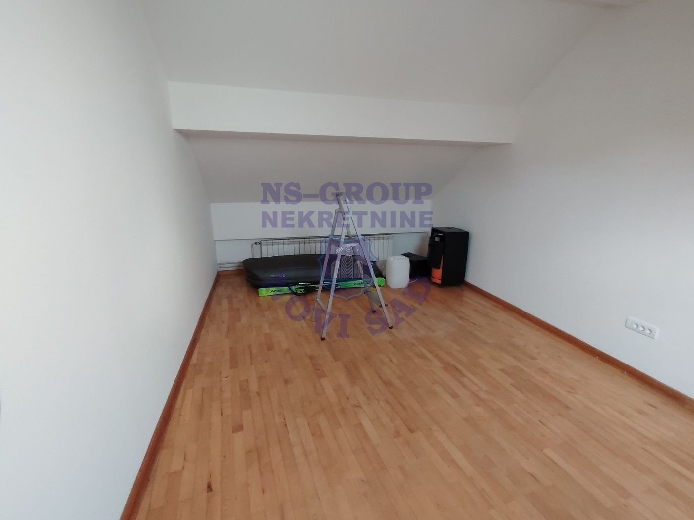 lokal za izdavanje Novi Sad 92m2 14603