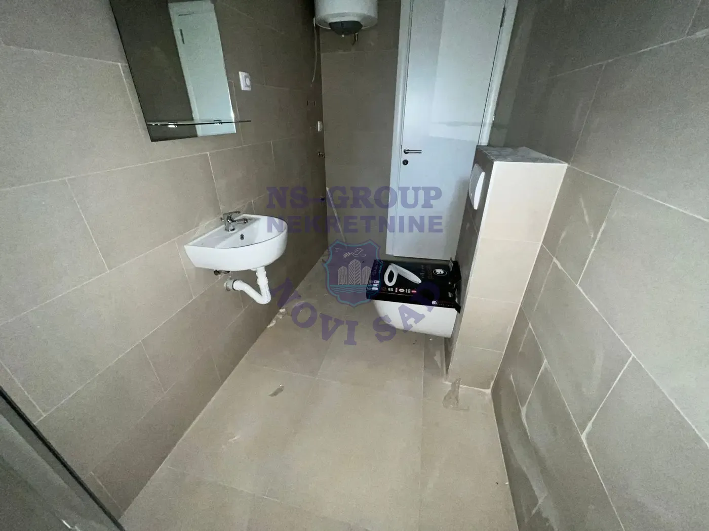stan na prodaju Veternik 90m2 556190
