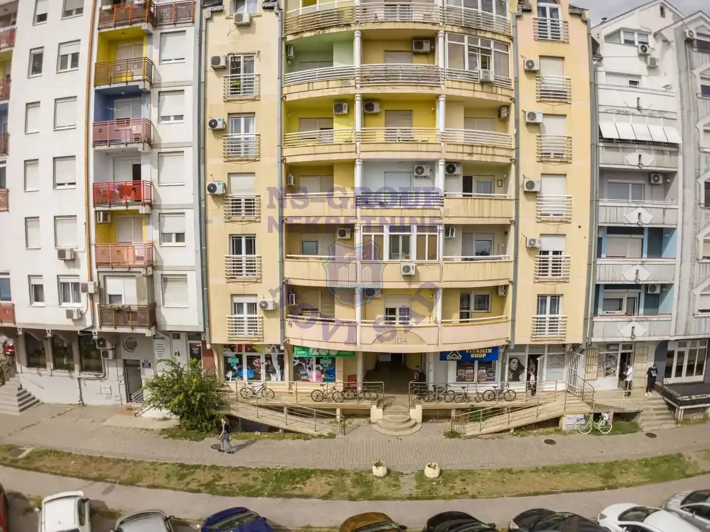 lokal na prodaju Novi Sad 192m2 555049
