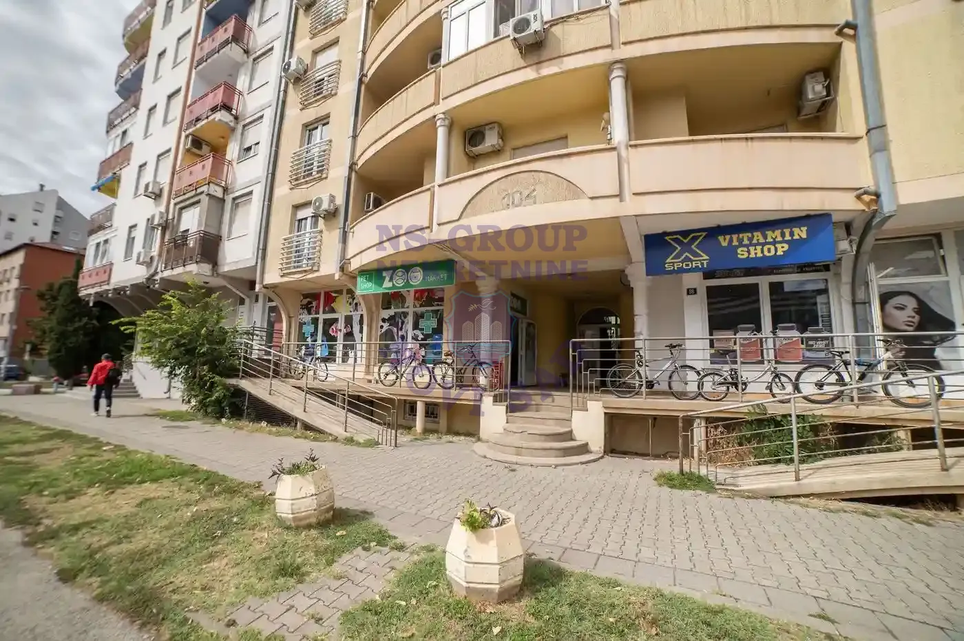 lokal na prodaju Novi Sad 192m2 555049