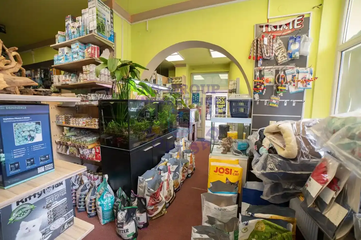 lokal na prodaju Novi Sad 192m2 555049
