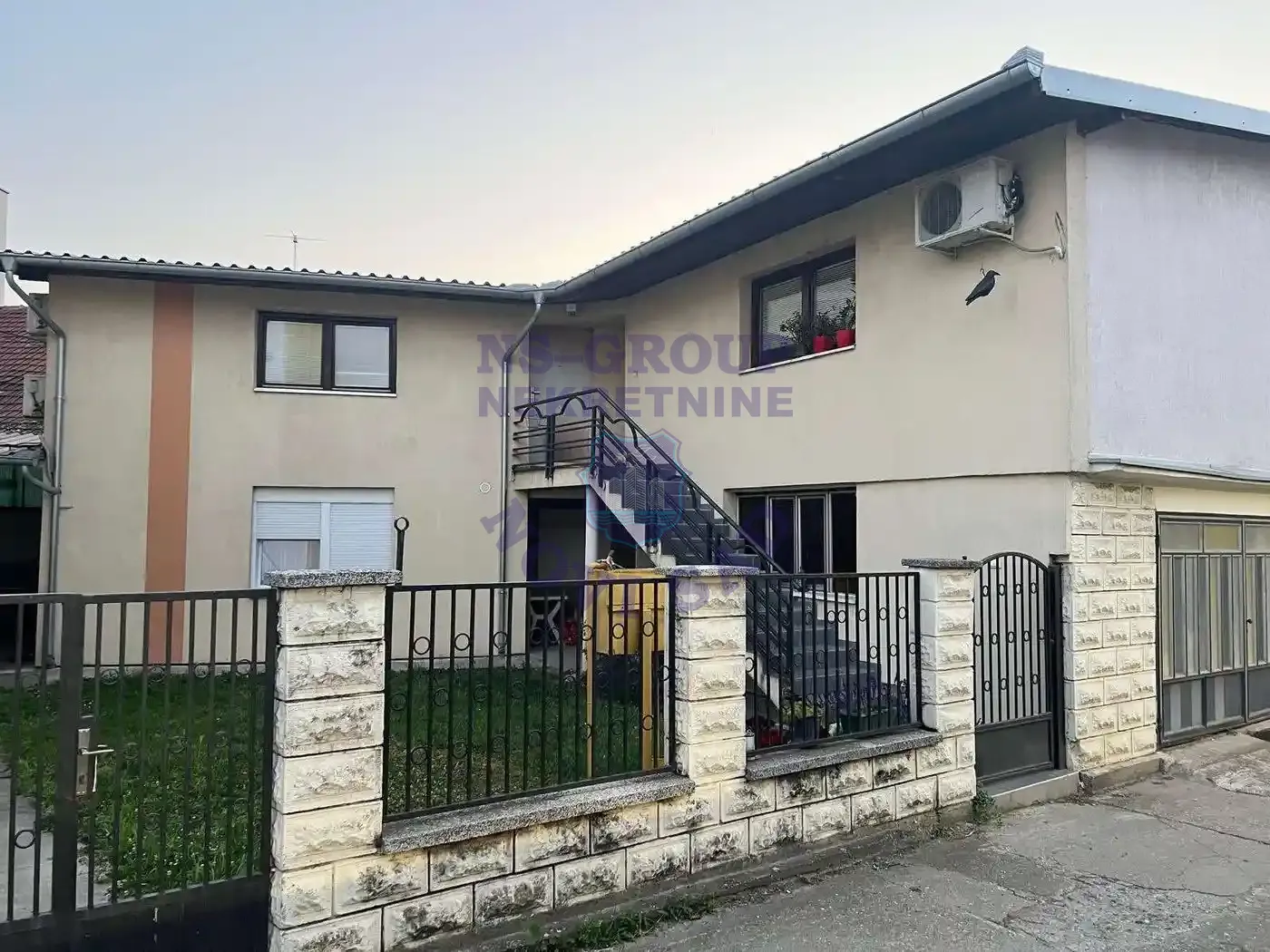 kuca na prodaju Novi Sad 200m2 550423