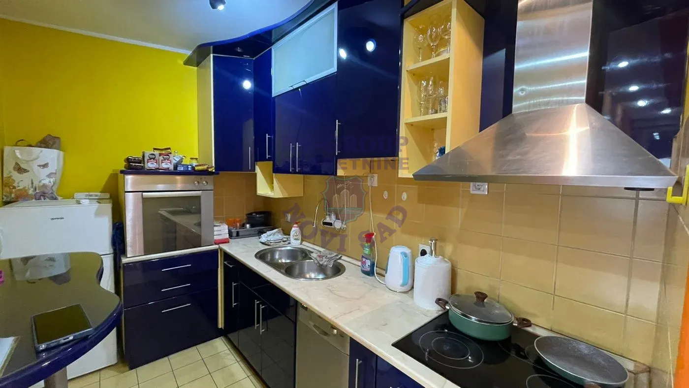 stan na prodaju Novi Sad 53m2 557476