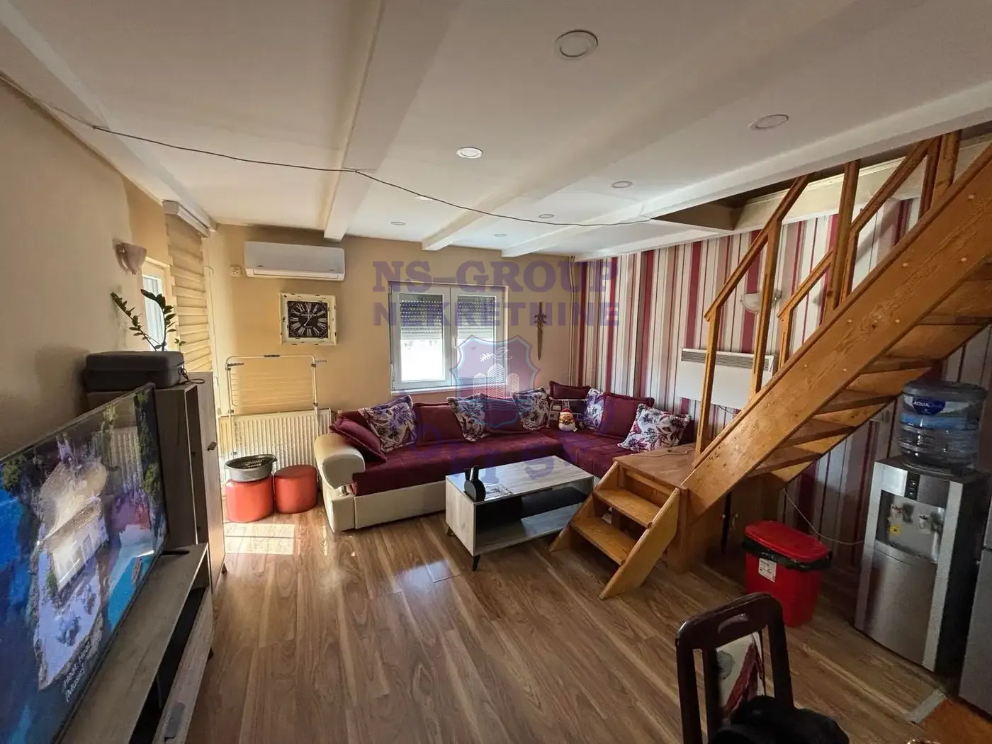 stan na prodaju Novi Sad, 52m2 557431