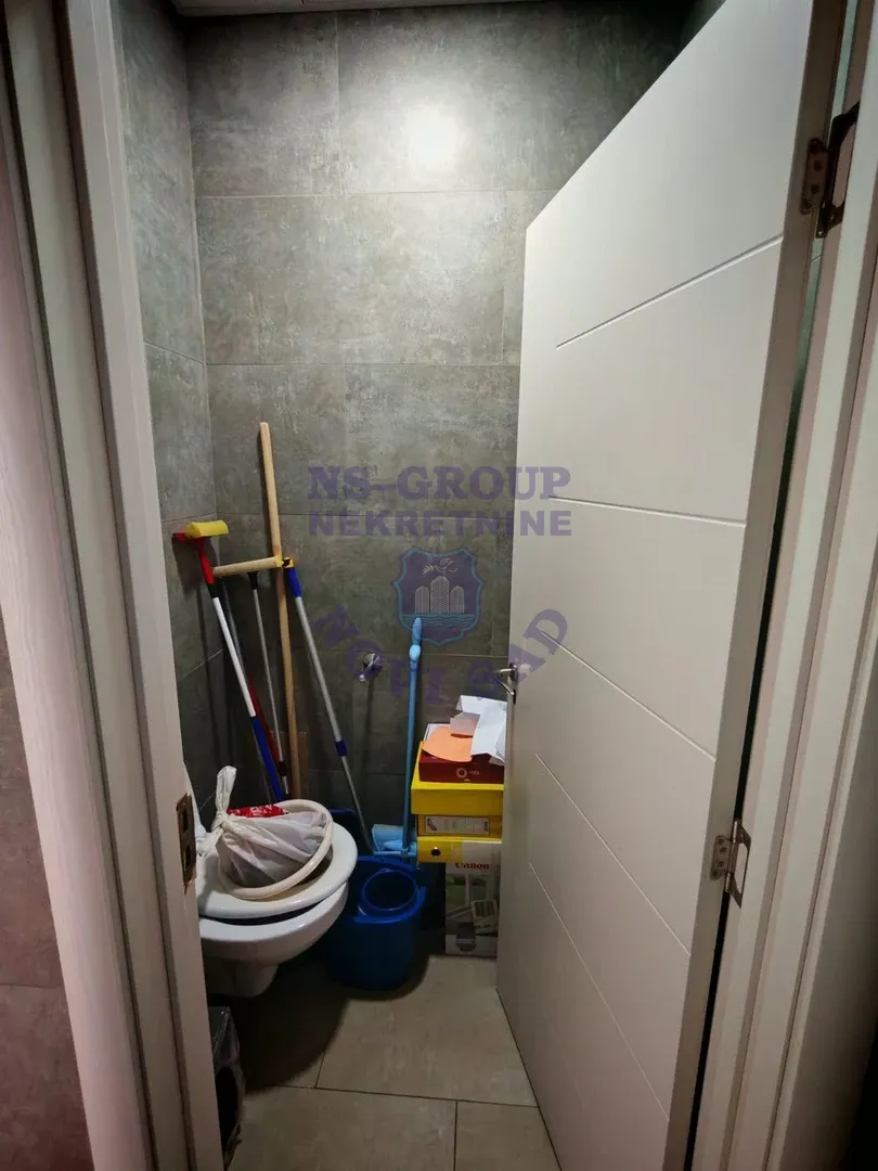 lokal na prodaju Novi Sad 152m2 557755