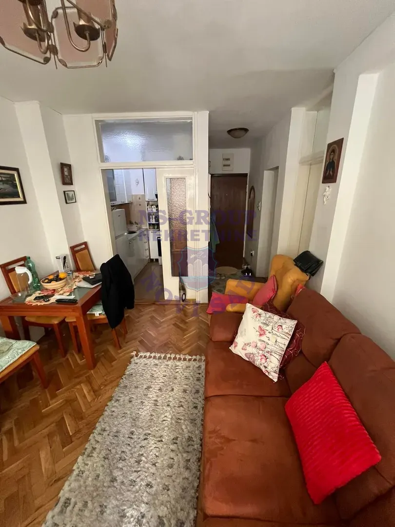 stan na prodaju Novi Sad 42m2 557832
