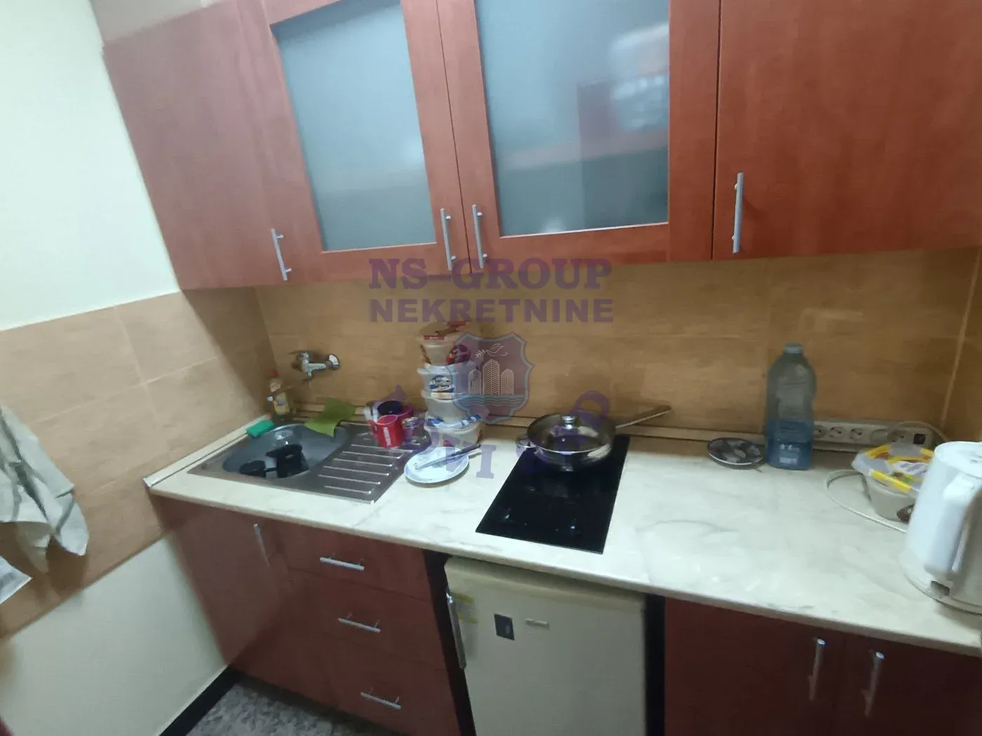 lokal za izdavanje Novi Sad 91m2 14740