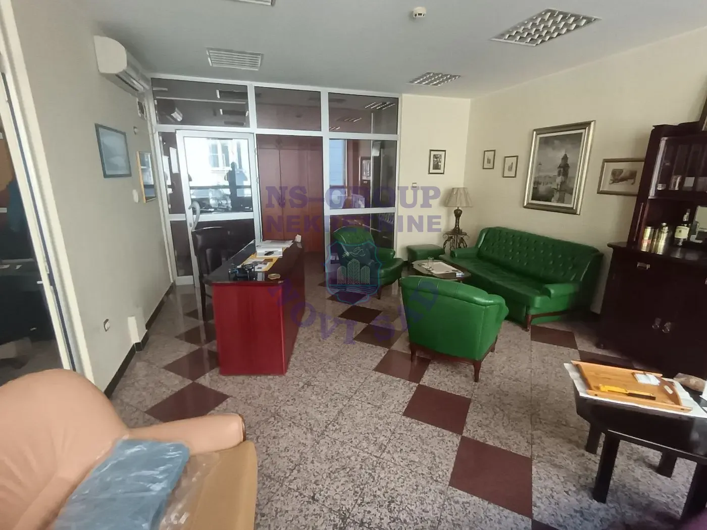 lokal za izdavanje Novi Sad 91m2 14740