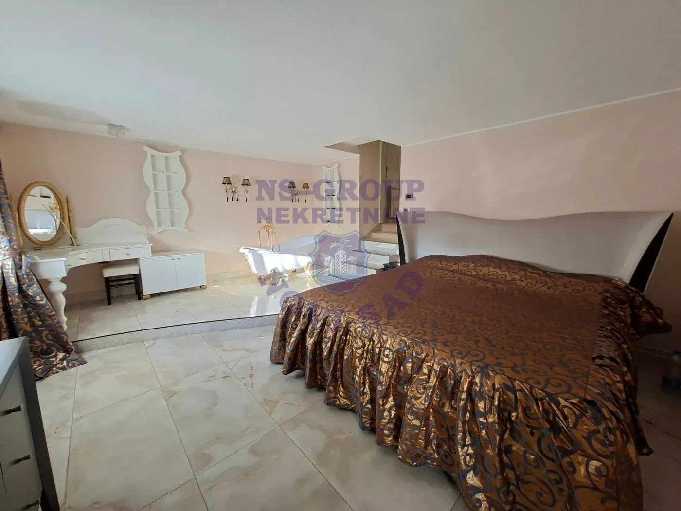 kuca na prodaju Sremska Kamenica 223m2 556277