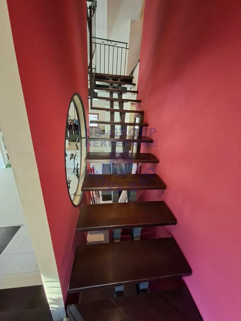 kuca na prodaju Sremska Kamenica 223m2 556277