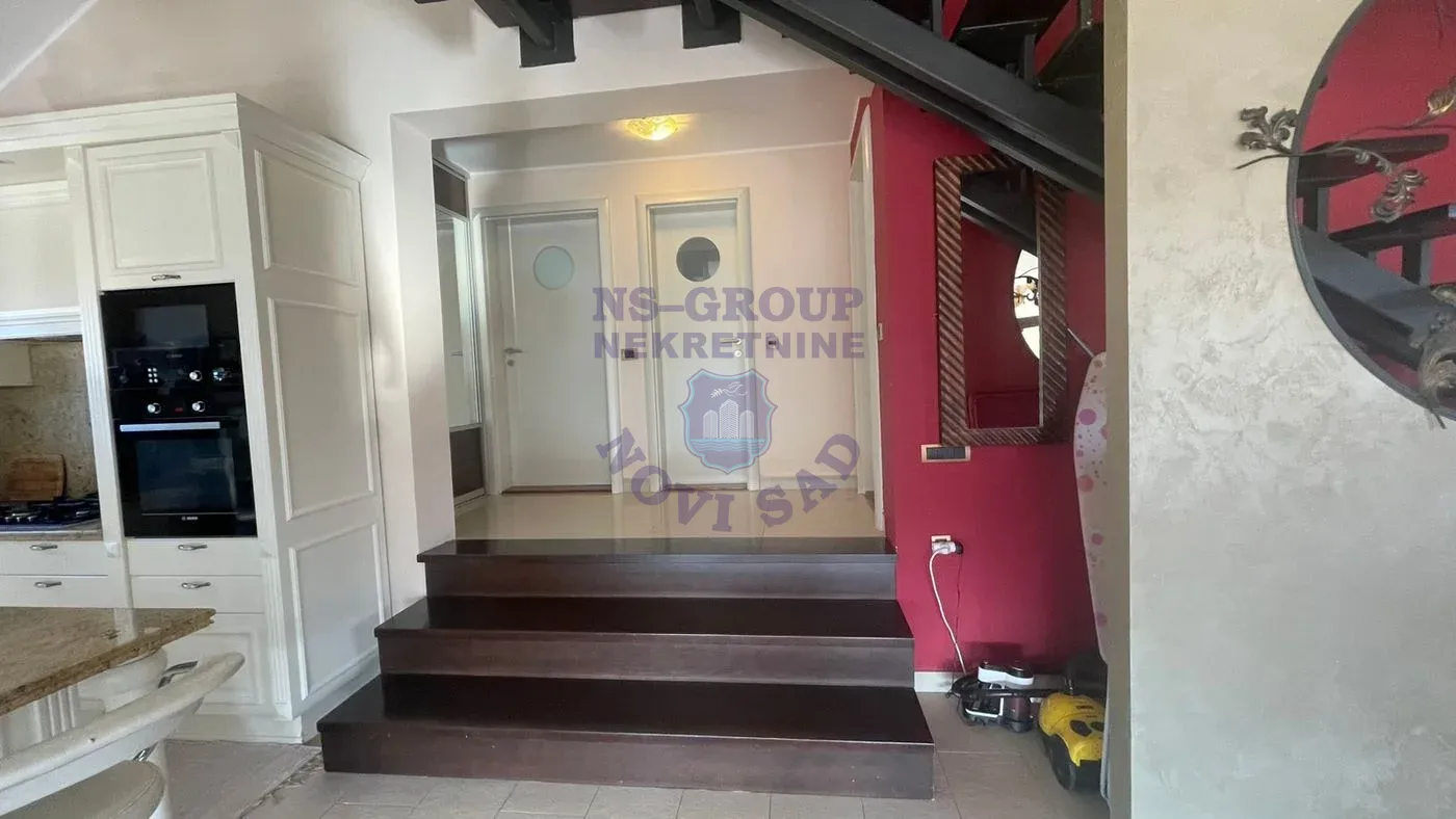 kuca na prodaju Sremska Kamenica 223m2 556277