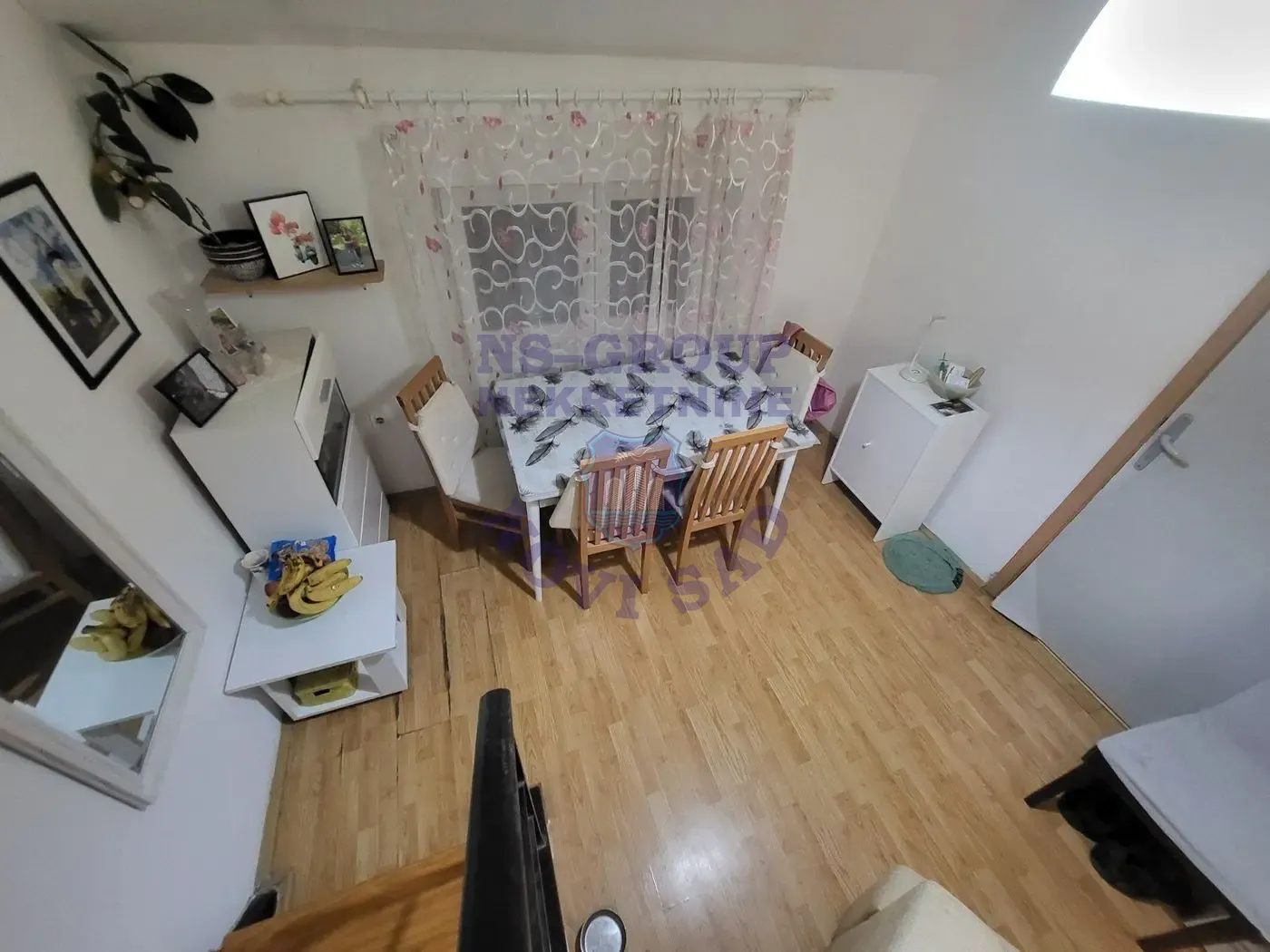 stan na prodaju Novi Sad 57m2 558610