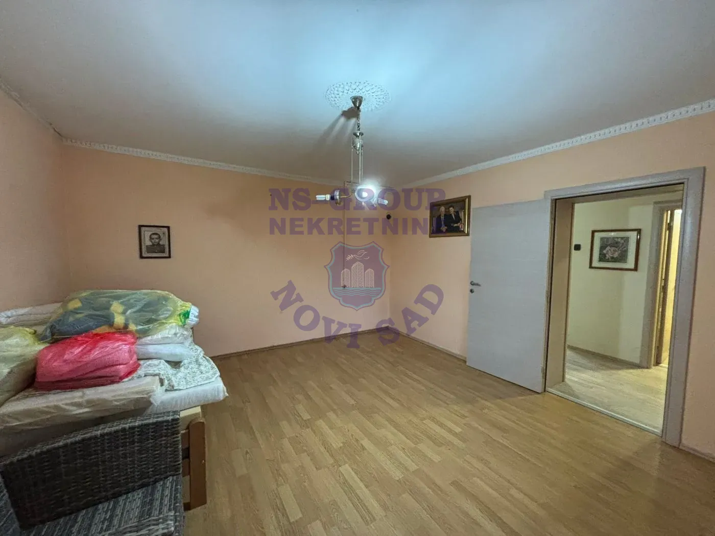 stan na prodaju Bački Jarak 98m2 559186