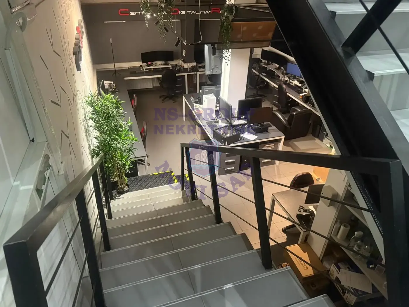 lokal na prodaju Novi Sad 274m2 559252