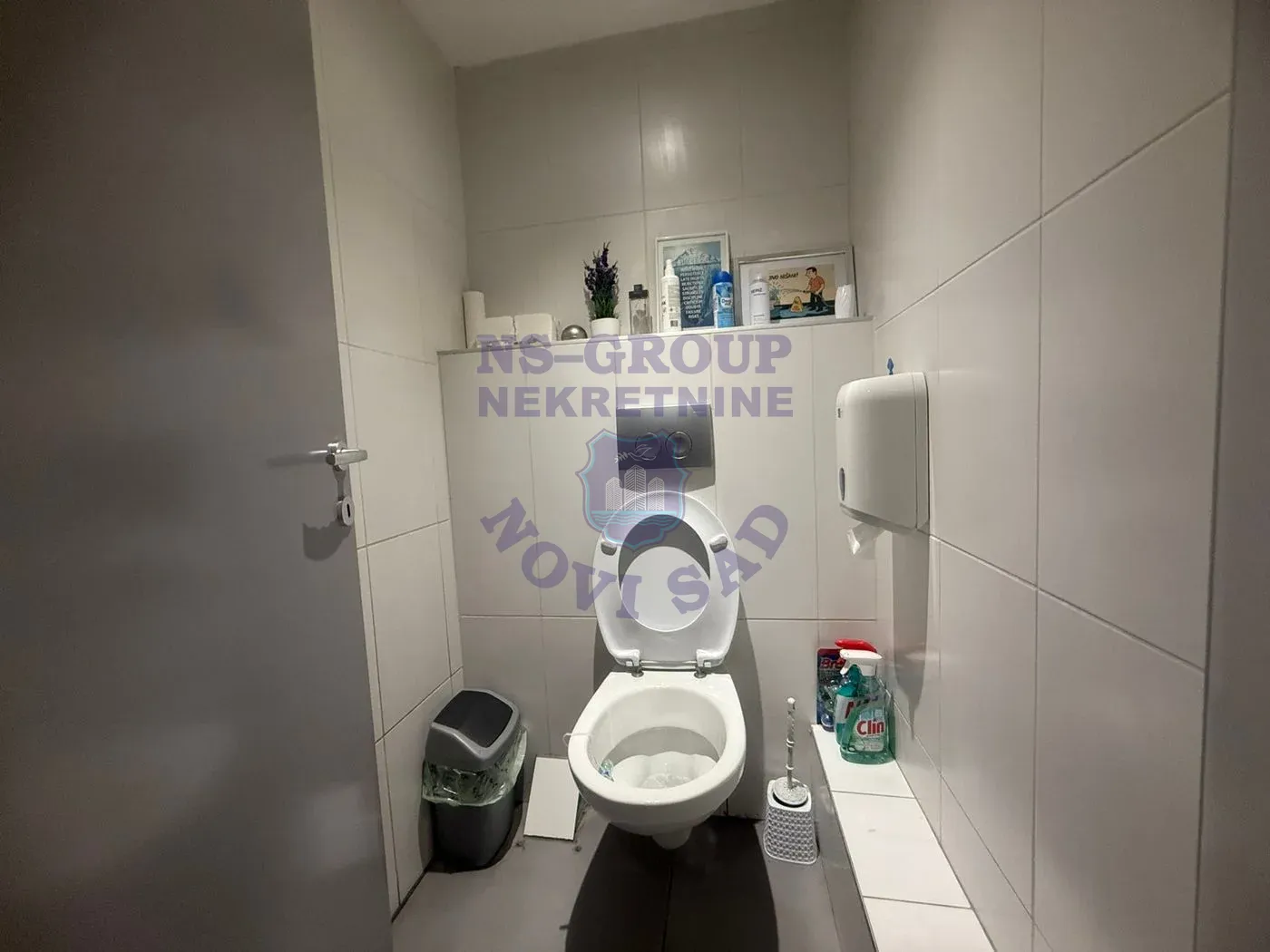 lokal na prodaju Novi Sad 274m2 559252