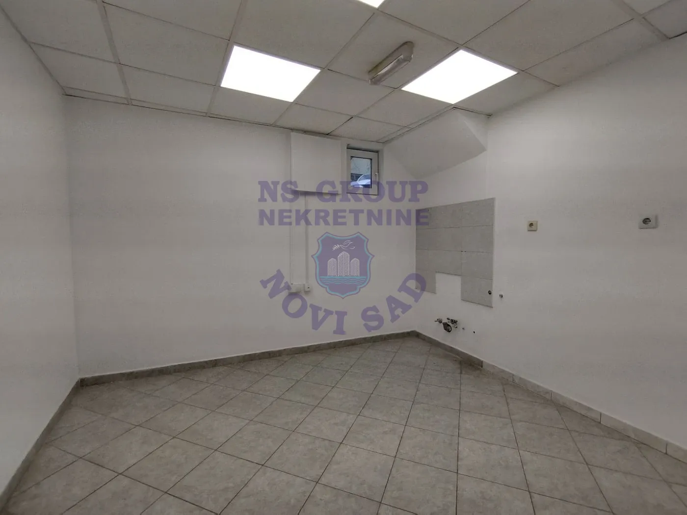 lokal na prodaju Novi Sad 174m2 558670