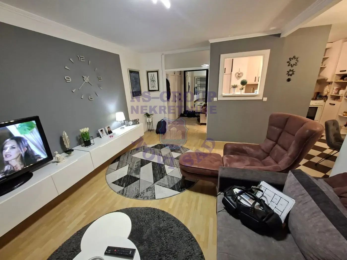 stan na prodaju Novi Sad 70m2 560518