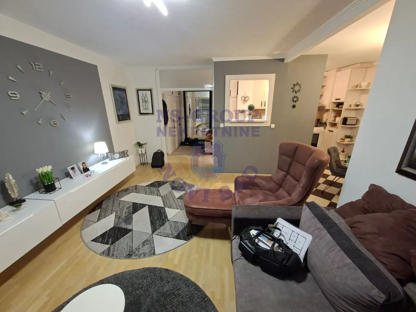 stan na prodaju Novi Sad 70m2 560518
