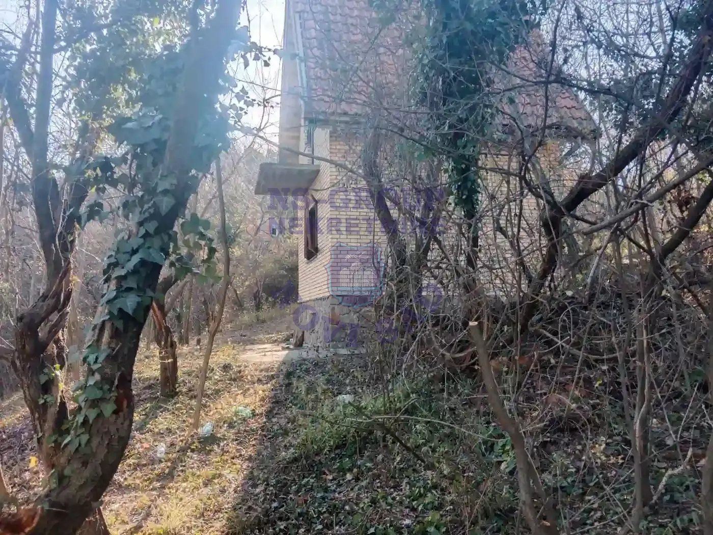 plac na prodaju Sremska Kamenica 959m2 557093