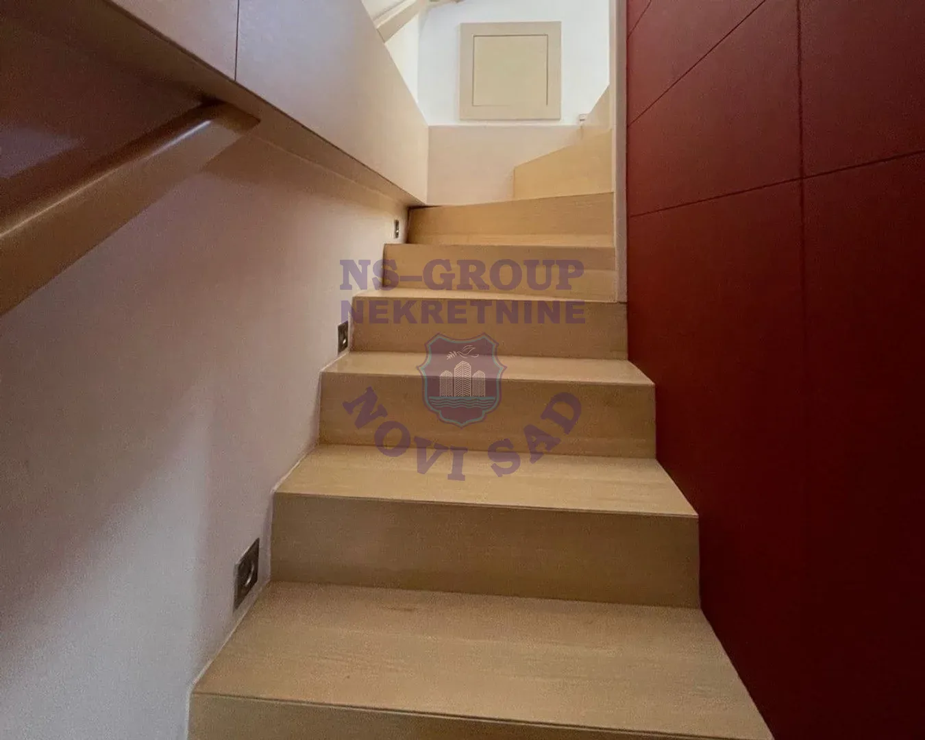 kuca na prodaju Novi Sad 200m2 560967
