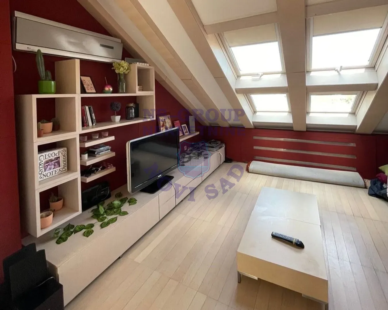 kuca na prodaju Novi Sad 200m2 560967